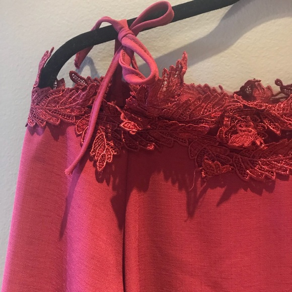 blouse - Picture 2 of 2